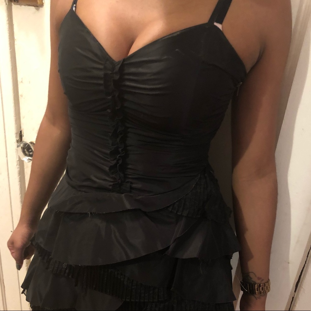 Dress - Picture 4 of 5